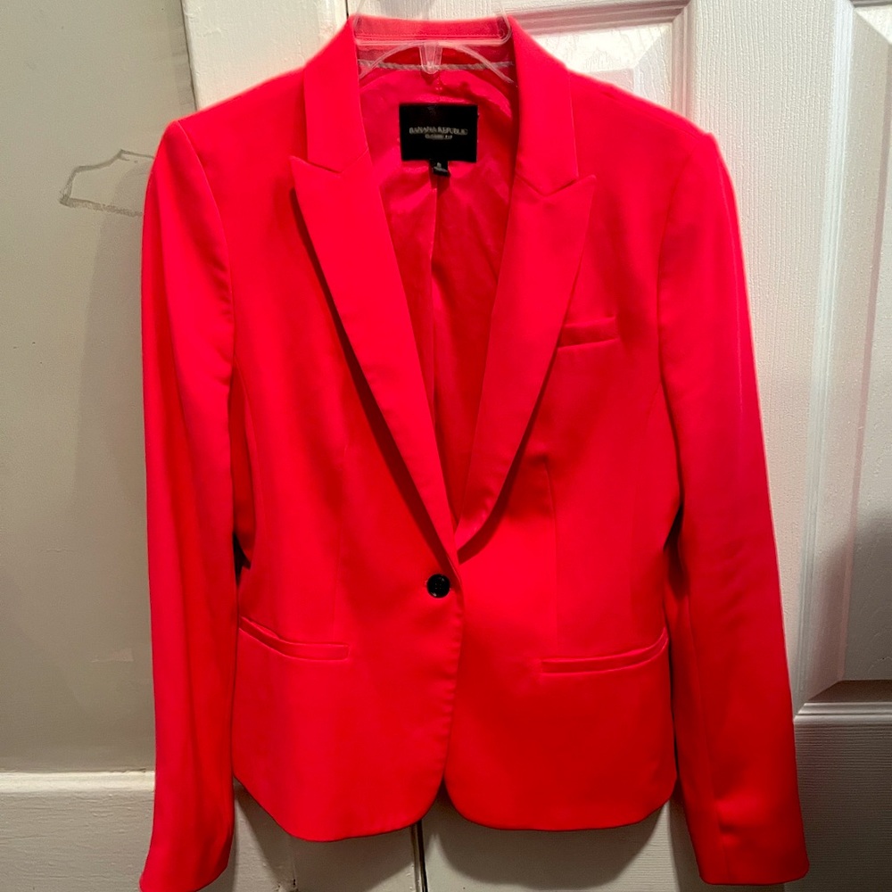 Hot pink Banana Republic blazer